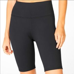 New Fabletics High Waisted Powerhold Biker Shorts